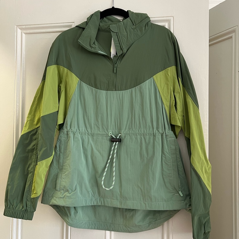 Lululemon Evergreen Anorak Raincoat